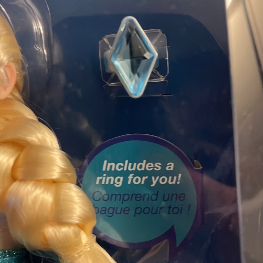 Elsa Doll with Blue Dress - Picture 4 of 5